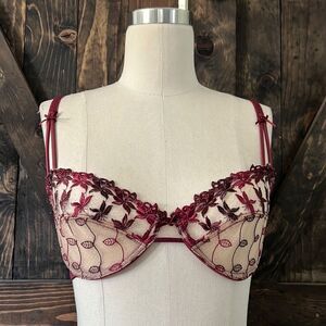Suzanne Vega embroidered unlined bra